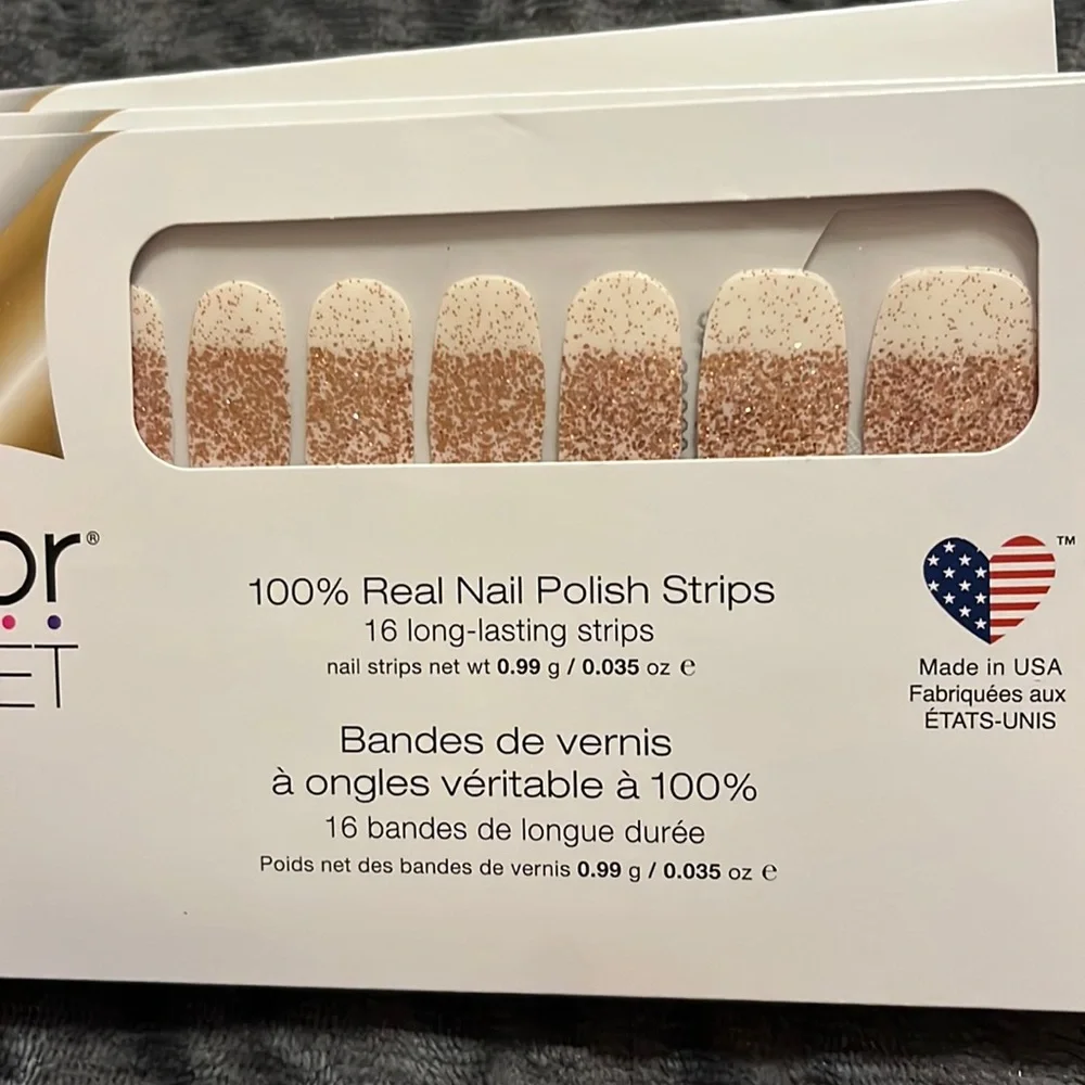 Color Street Nail Set Coming up Rose Gold - Picture 1 of 2